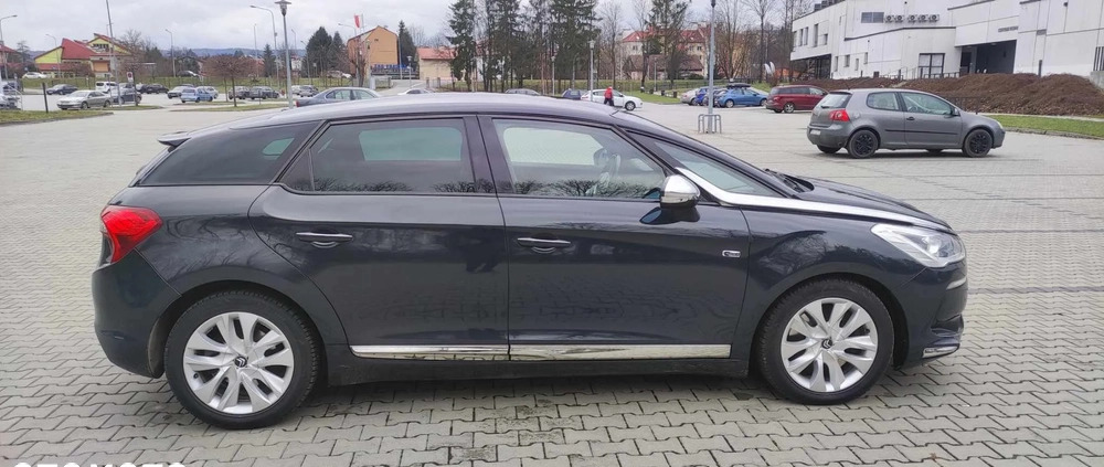 Citroen DS5 cena 44900 przebieg: 317000, rok produkcji 2012 z Sanok małe 79